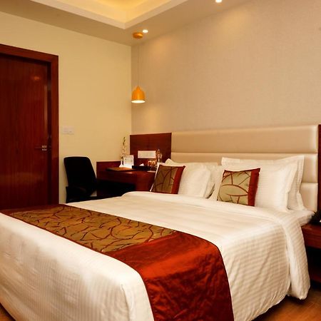 Amalfi Grand Hotel Patna  Kamer foto