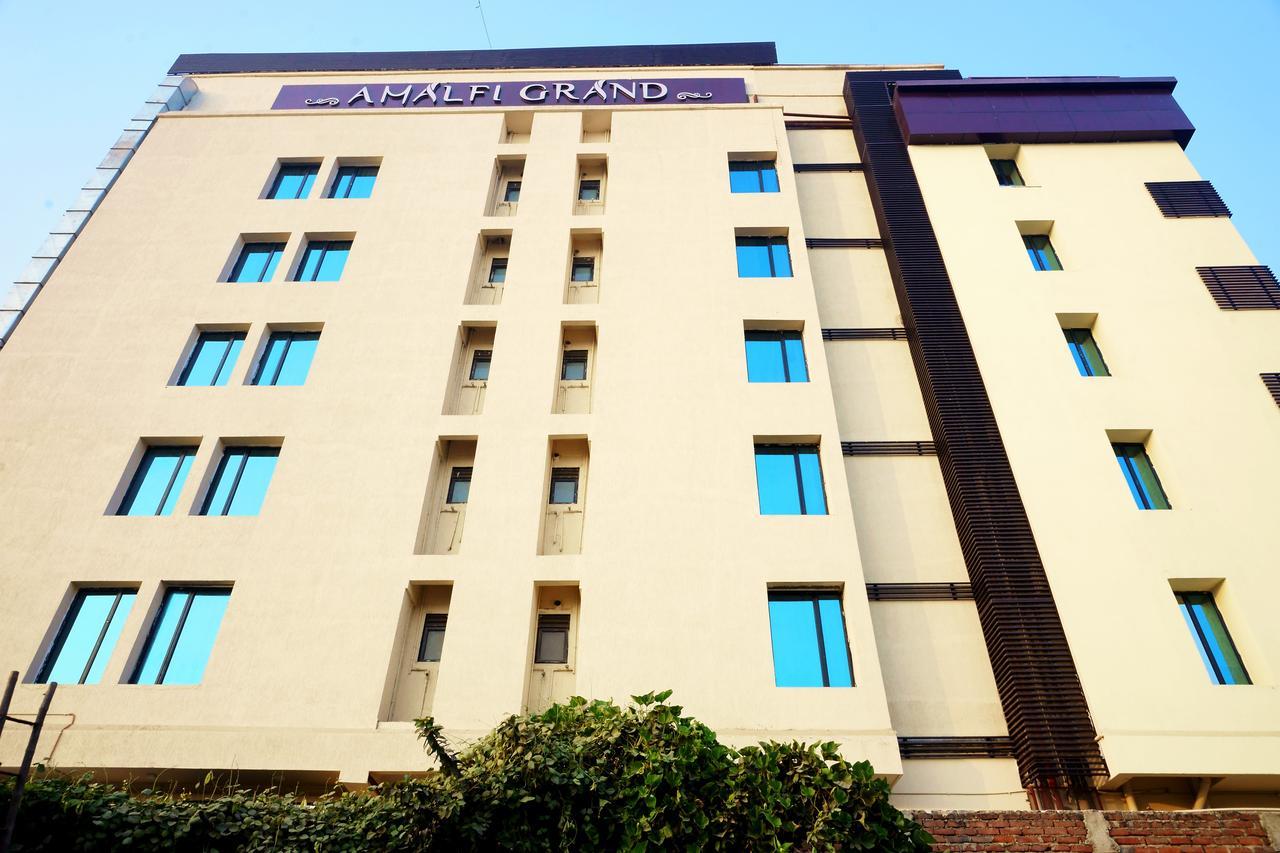 Amalfi Grand Hotel Patna  Kamer foto