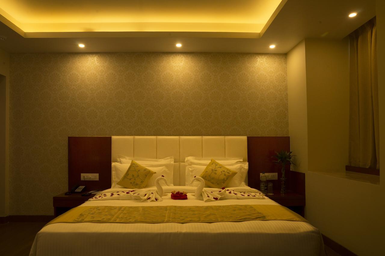 Amalfi Grand Hotel Patna  Kamer foto