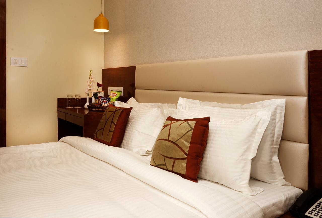 Amalfi Grand Hotel Patna  Kamer foto
