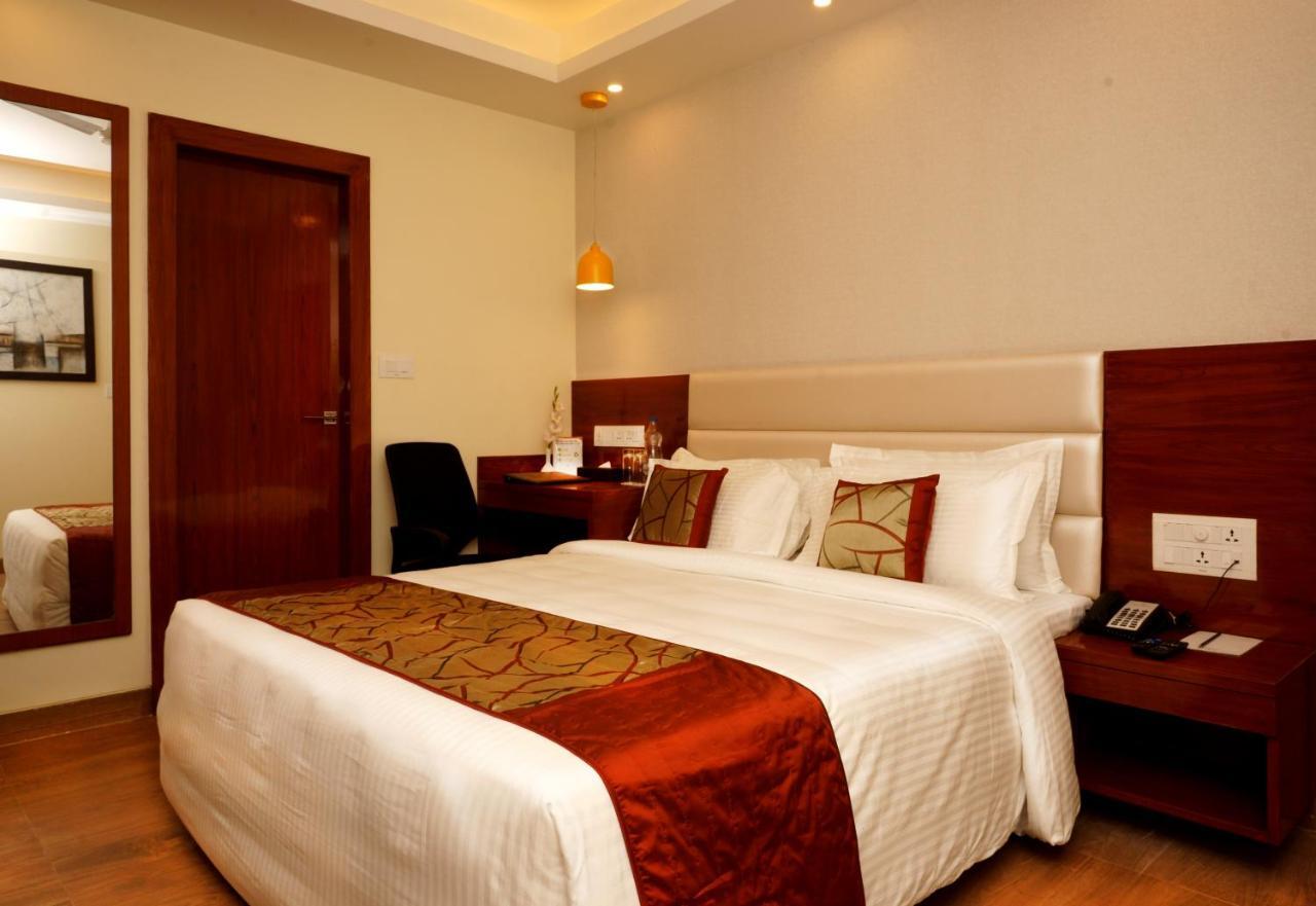 Amalfi Grand Hotel Patna  Kamer foto